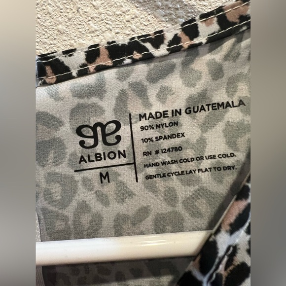 Albion Romper - Picture 2 of 3